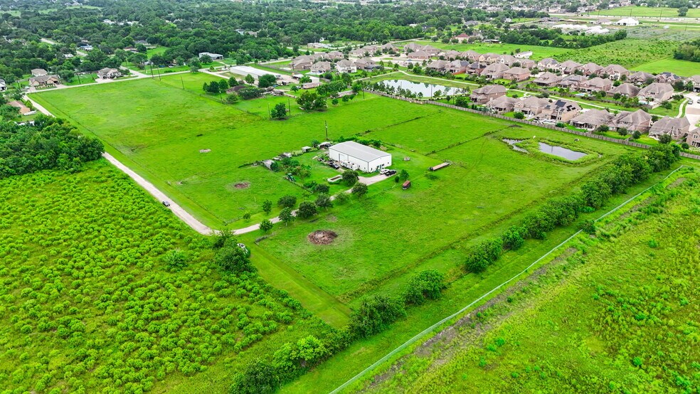 More Photos Of 3525 County Road 107F, Pearland Land For Sale