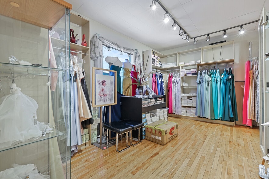 More Photos Of 620 Marsh Rd NE, Calgary General Retail For Lease