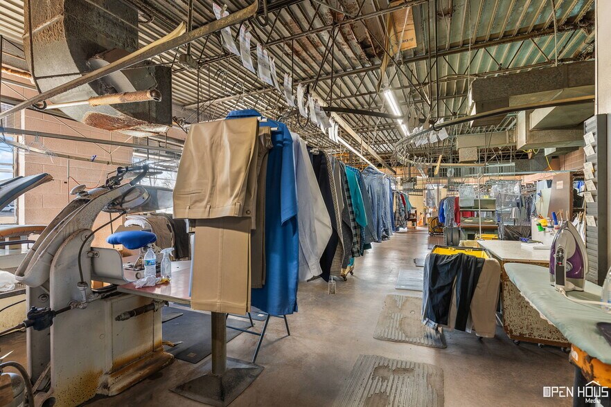 More Photos Of 1915 Kemp Blvd, Wichita Falls Office For Sale