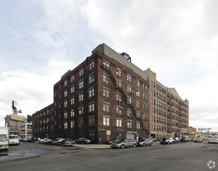 Primary Photo Of 21-07 Borden Ave, Long Island City Warehouse For Lease