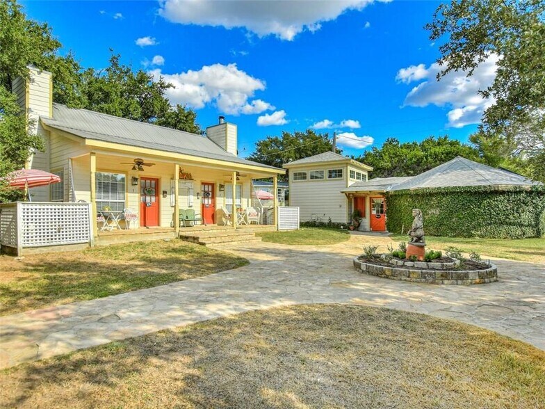 More Photos Of 251 Circle Dr, Wimberley Hospitality For Sale