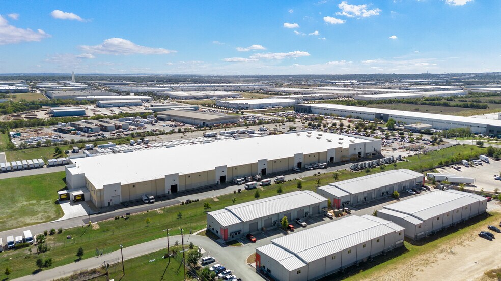 More Photos Of 7637 FM 3009, Schertz Light Distribution For Lease