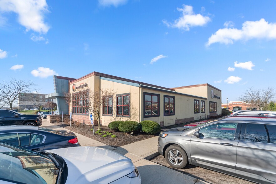 More Photos Of 2453 Esquire Dr, Beavercreek Restaurant For Sale