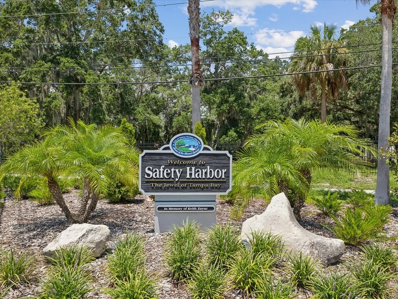 More Photos Of 1055 Philippe Pky, Safety Harbor Assisted Living For Sale