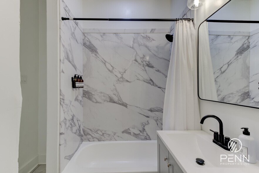 More Photos Of 2033 Young Ave, Memphis Multifamily For Sale