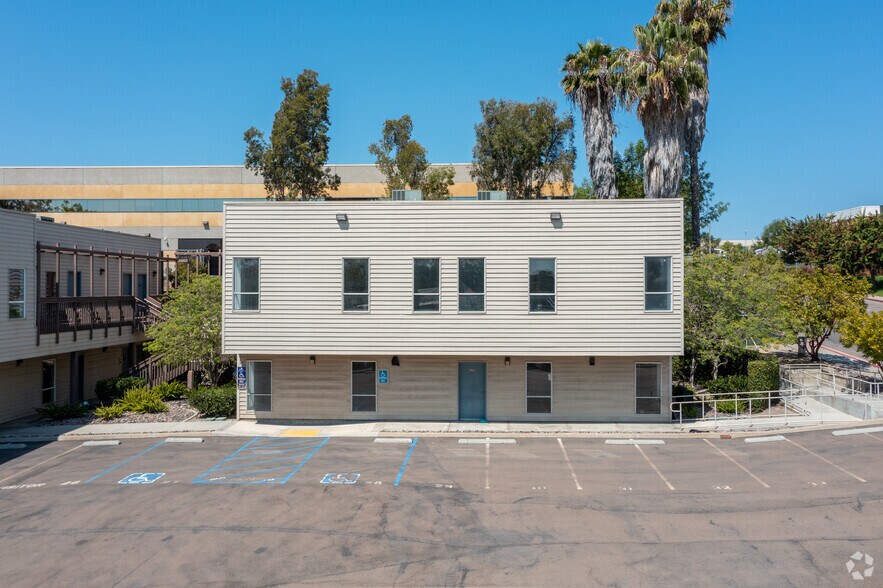 More Photos Of 9373 Hazard Way, San Diego Office For Lease