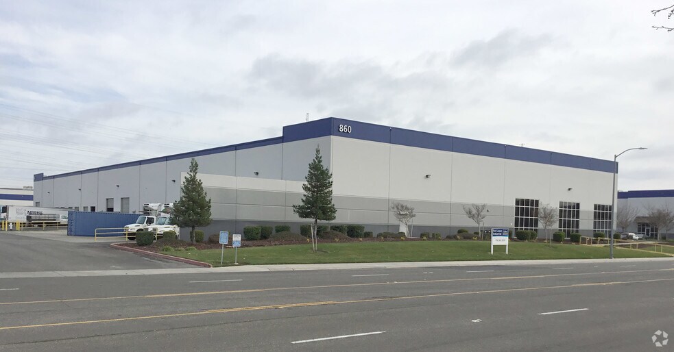 More Photos Of 815 Professor Ln, Sacramento Unknown For Lease