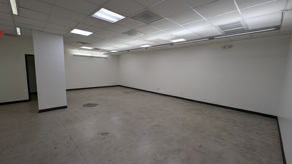 More Photos Of 637 S 48th St, Tempe Unknown For Lease