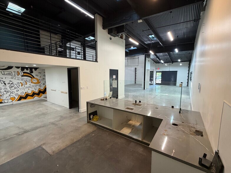 More Photos Of 2092 Concourse Dr, San Jose General Retail For Sale