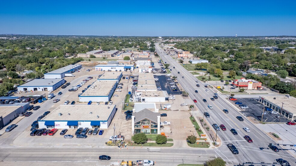 More Photos Of 5101 Davis Blvd, North Richland Hills Freestanding For Lease