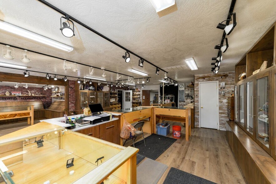 More Photos Of 150 S State St, La Verkin Flex For Sale