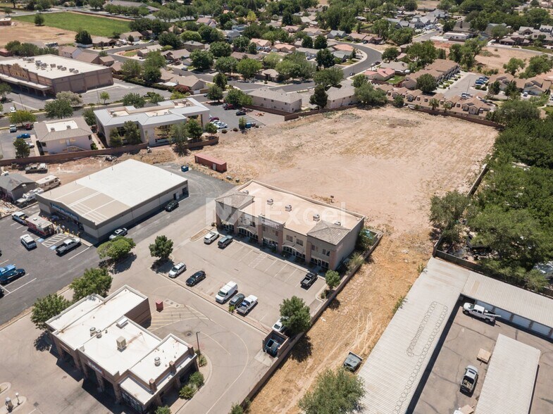 More Photos Of 985 W State St, Hurricane Storefront Retail Office For Lease