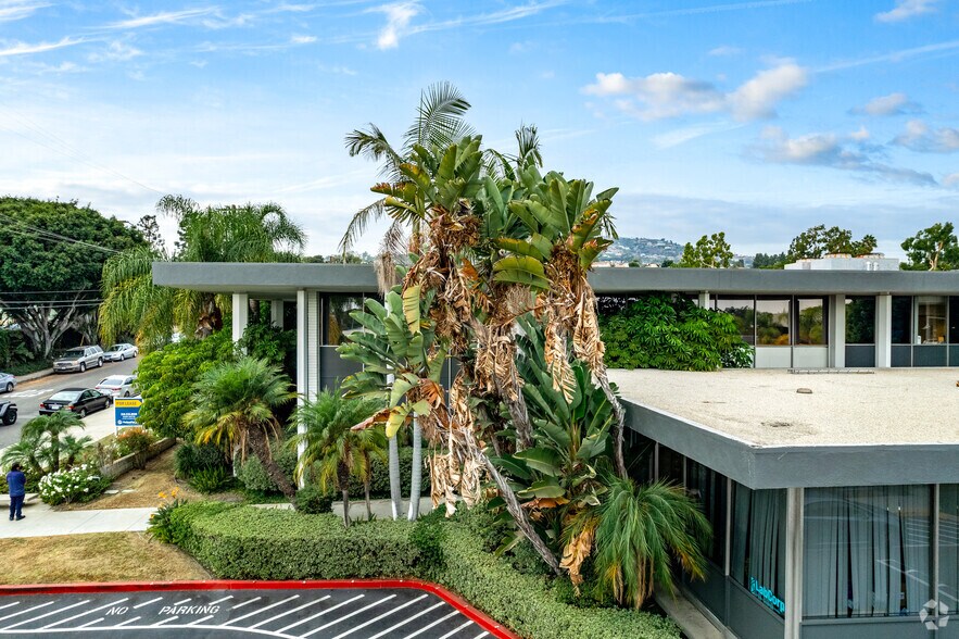 More Photos Of 1360 W 6th St, San Pedro Unknown For Lease