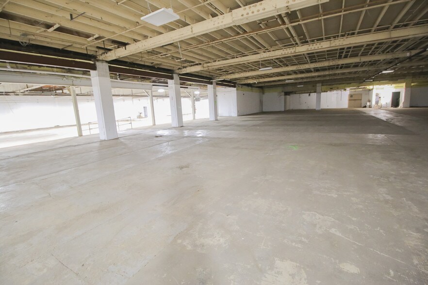 More Photos Of 1206 Route 130 N, Burlington Light Distribution For Lease