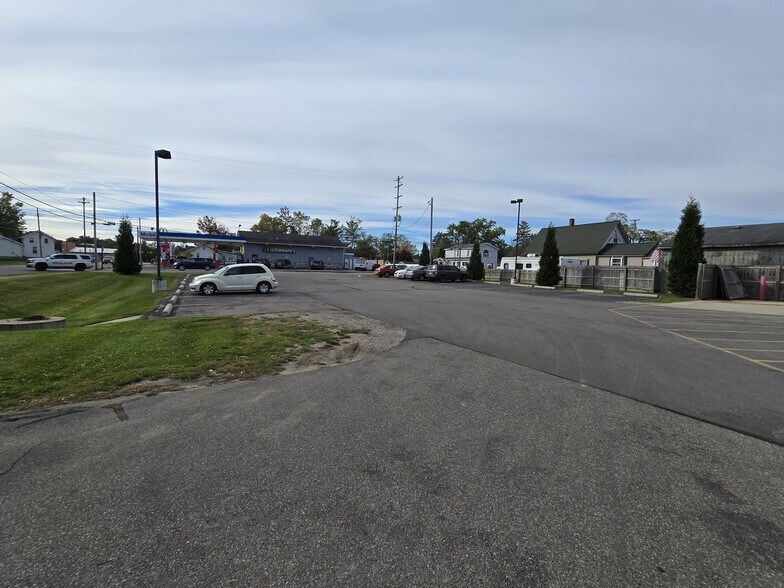 More Photos Of 315 N State Rd, Otisville Freestanding For Lease