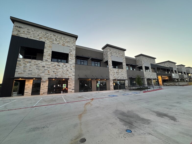 More Photos Of 15101 Ronald Reagan Blvd, Leander General Retail For Sale