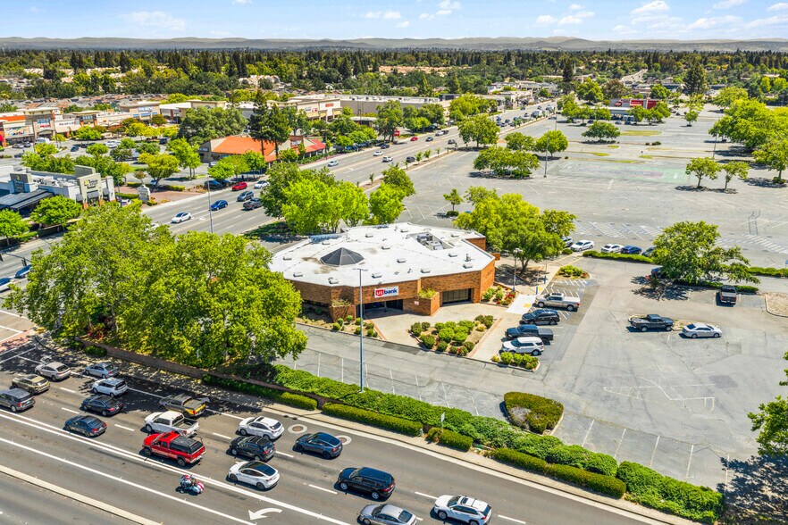 More Photos Of 6199 Sunrise Mall Rd, Citrus Heights Bank For Sale