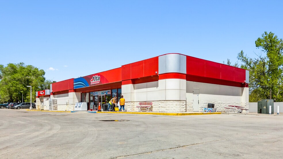 More Photos Of 921 E Main St, Florence General Retail For Sale