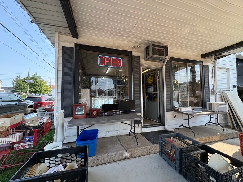 More Photos Of 2048 S Broad St, Hamilton Storefront For Sale