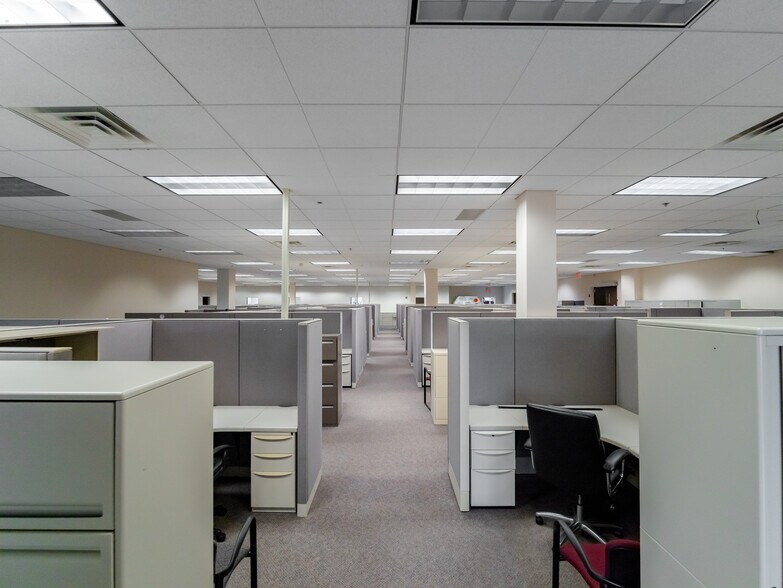 More Photos Of 45 Technology Dr, Warren Office For Sale