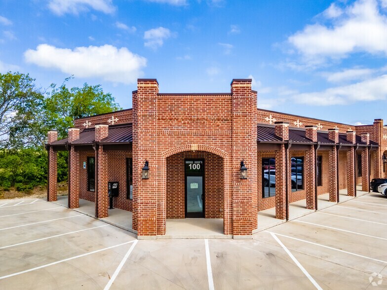 More Photos Of 3348 Peden Rd, Fort Worth Office Residential For Lease