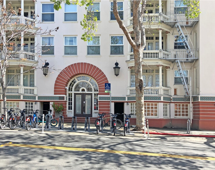 More Photos Of 1865-1879 Euclid Ave, Berkeley Apartments For Lease