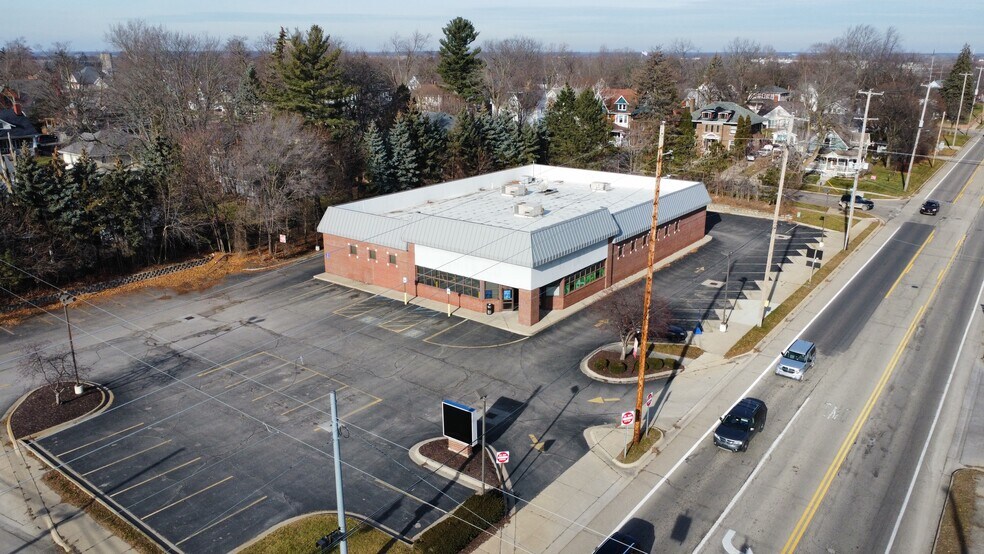 More Photos Of 109 N Whittemore St, Saint Johns Drugstore For Sale