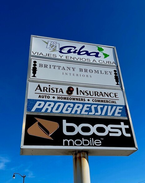 More Photos Of 5900-5904 S Dixie Hwy, West Palm Beach Storefront Retail Office For Lease