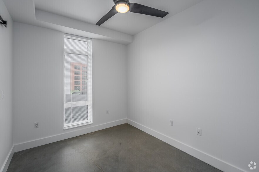 More Photos Of 104 12th Ave, Seattle Apartments For Lease