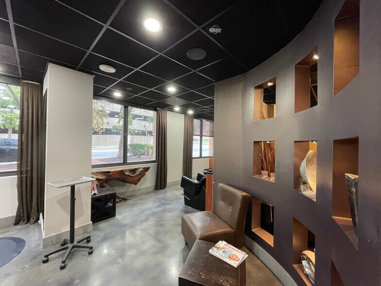 More Photos Of 212 Washington Ave, Towson Apartments For Lease