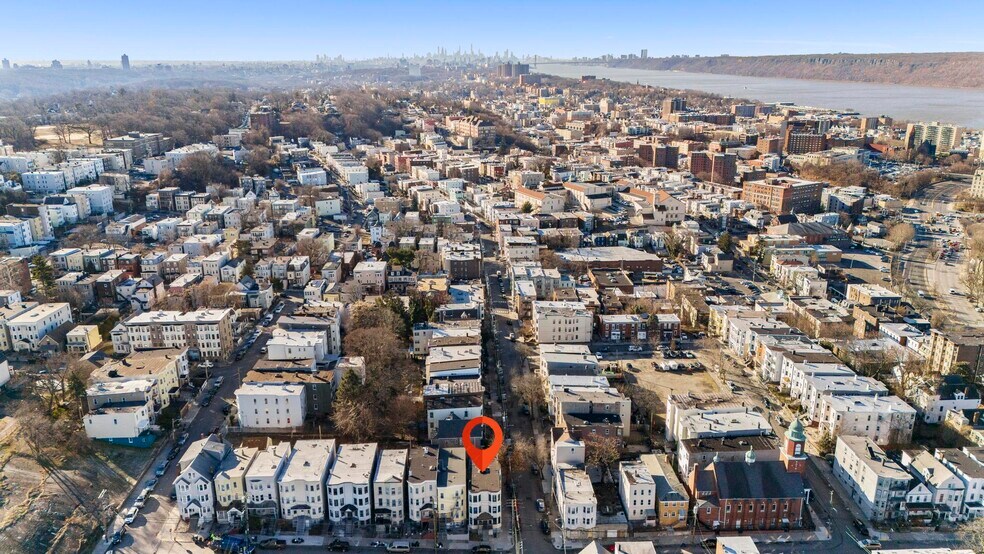 More Photos Of 58 Chestnut St, Yonkers Apartments For Sale
