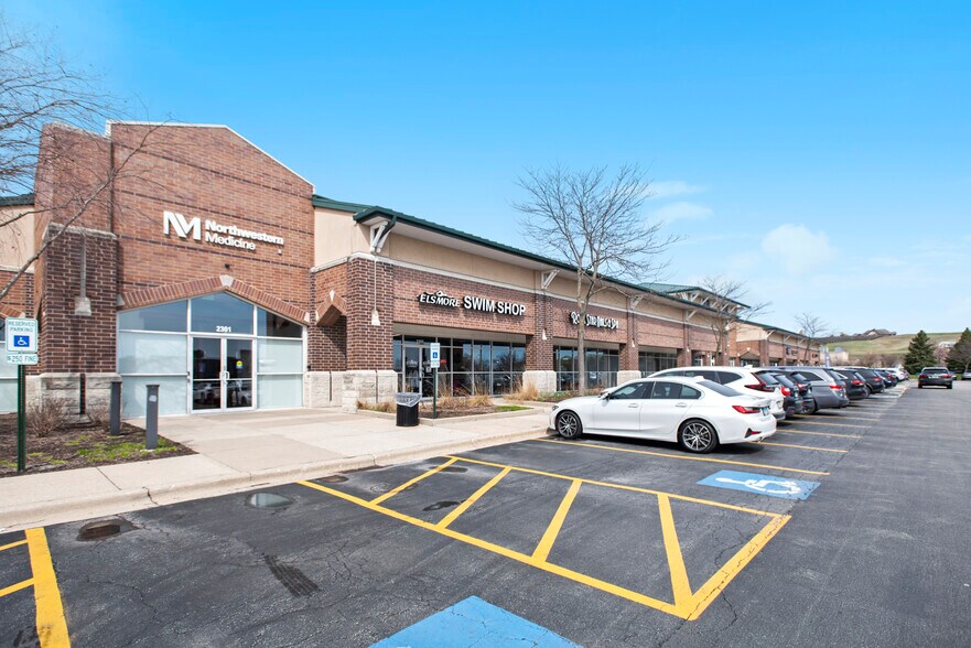 More Photos Of 2241 Willow Rd, Glenview Storefront For Sale