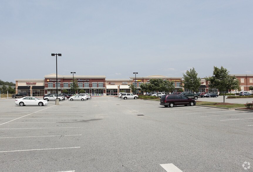 More Photos Of 840 S Glynn St, Fayetteville Unknown For Lease