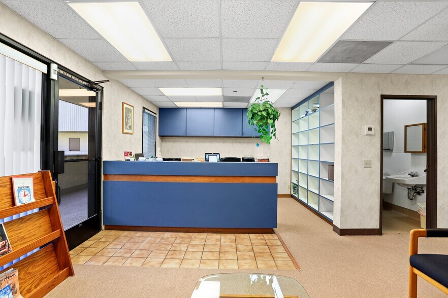 More Photos Of 999 N Tustin Ave, Santa Ana Office For Sale
