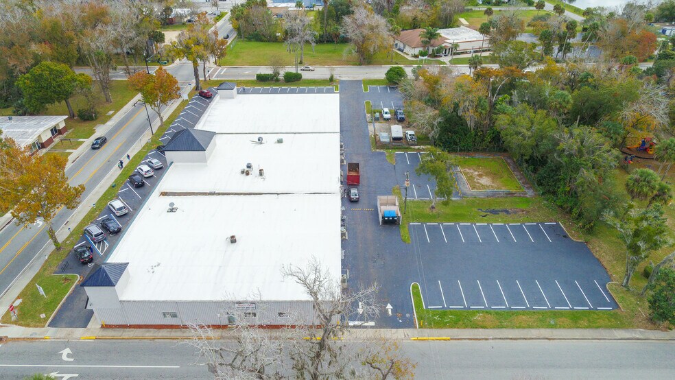 More Photos Of 955 Orange Ave, Daytona Beach Freestanding For Lease