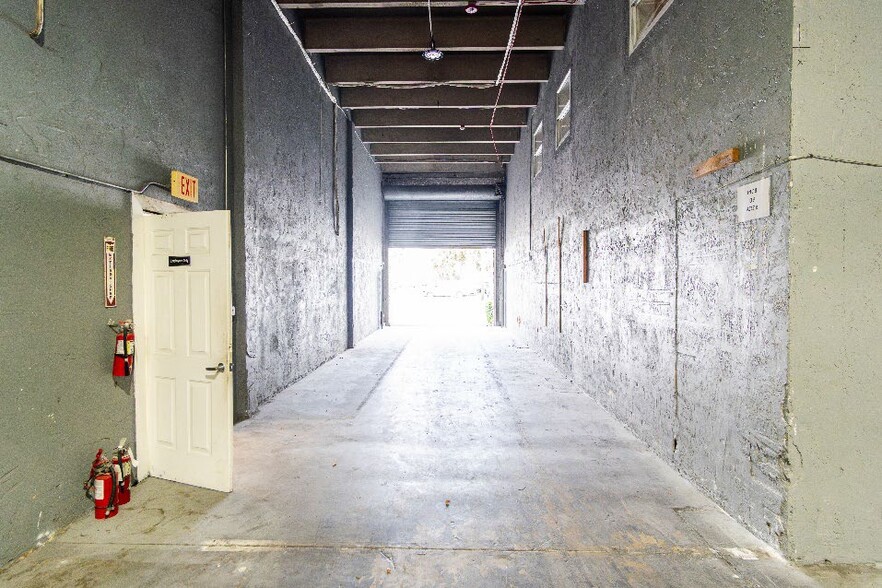 More Photos Of 7480 NW 52nd St, Miami Warehouse For Sale