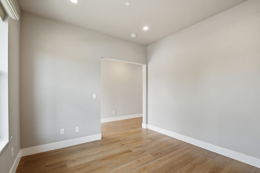 More Photos Of 47-49 Ursuline Rd, Santa Rosa Apartments For Sale