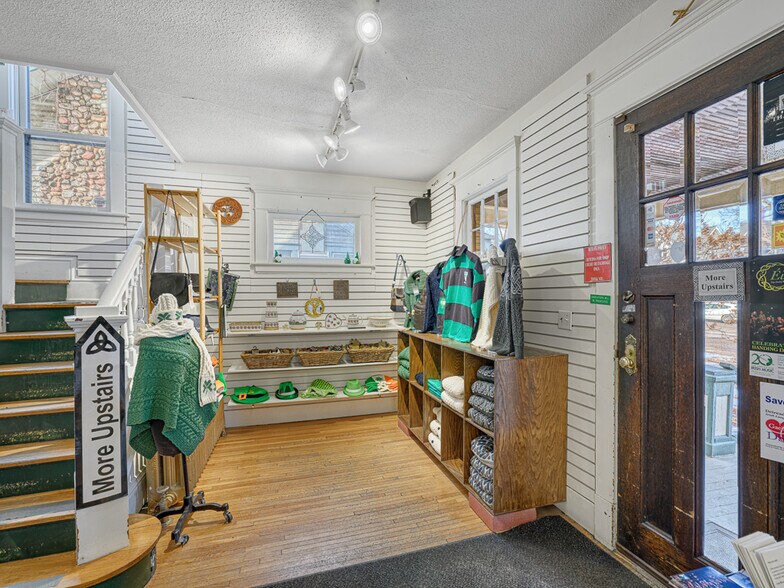 More Photos Of 1124 Grand Ave, Saint Paul Freestanding For Sale