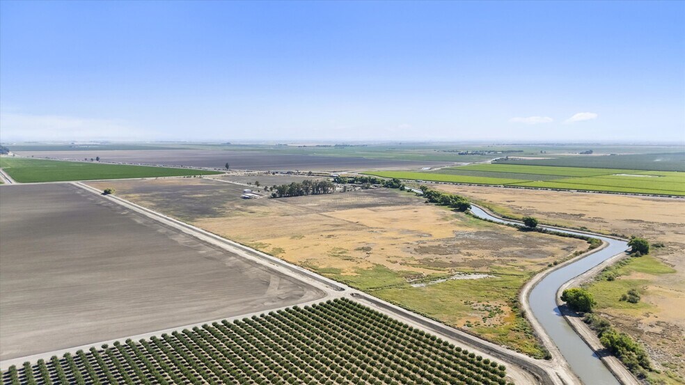 More Photos Of 8661 Herring Rd, Bakersfield Land For Sale