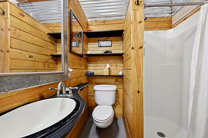 More Photos Of 124 Lafitte St, Mandeville Hospitality For Sale