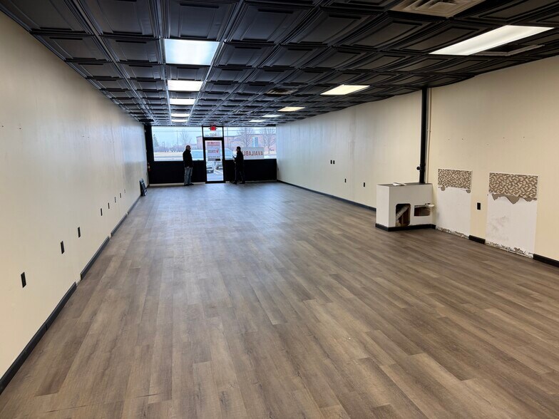 More Photos Of 5671-5719 Bay Rd, Saginaw Unknown For Lease