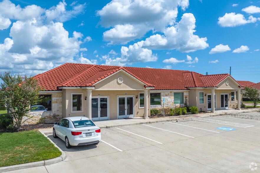 Primary Photo Of 2743 Smith Ranch Rd, Pearland Medical For Lease