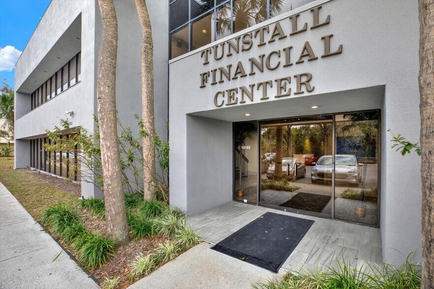 More Photos Of 13153 N Dale Mabry Hwy, Tampa Office For Sale