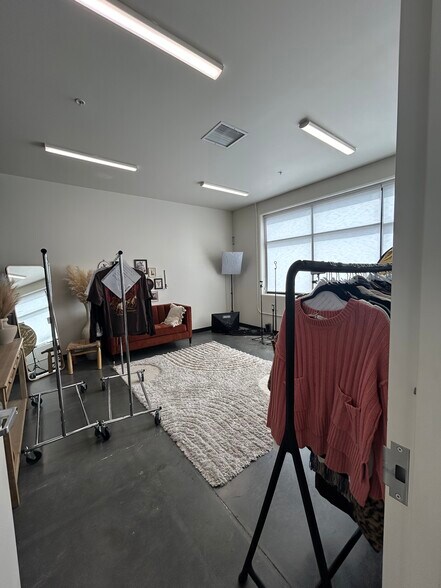 More Photos Of 2452 E 6700 S, Uintah Industrial For Lease