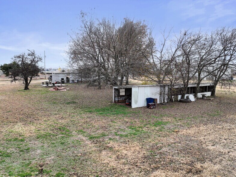 More Photos Of 1725 NE 16th St, Newcastle Warehouse For Sale