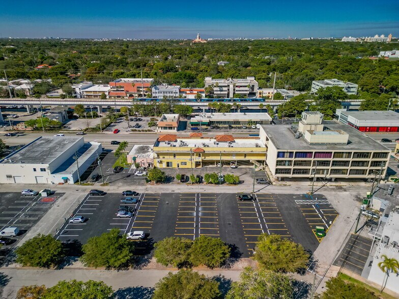More Photos Of 430 S Dixie Hwy, Miami Office For Lease