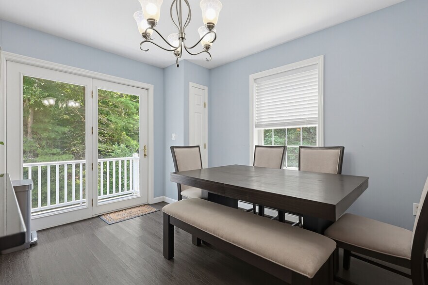 More Photos Of 620 Washington St, Franklin Medical For Sale
