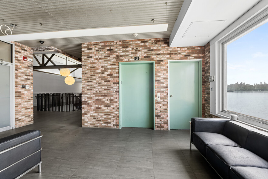 More Photos Of 115 River Rd, Edgewater Restaurant For Lease