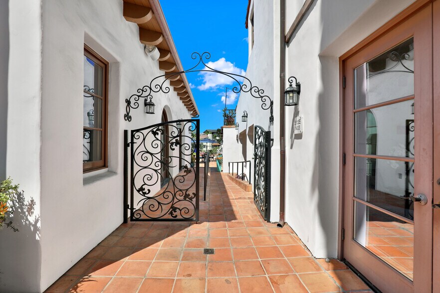 More Photos Of 1403 N El Camino Real, San Clemente Office Residential For Sale