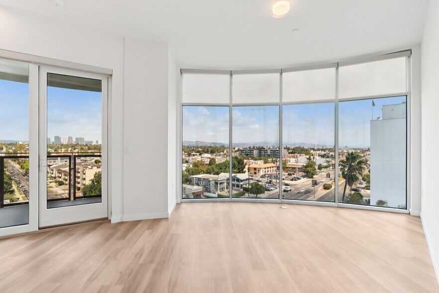 More Photos Of 9900 Venice Blvd, Culver City Apartments For Lease